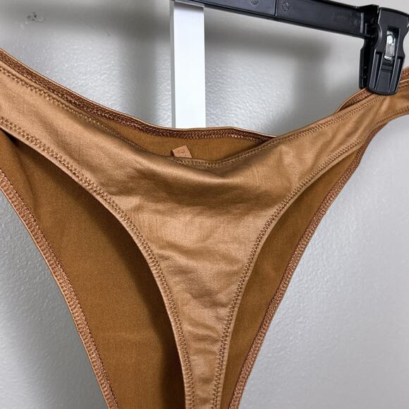 New SKIMS Wet Jersey Dipped Thong Panty Copper Plus Size 3X Panties New NWT - Picture 3 of 6